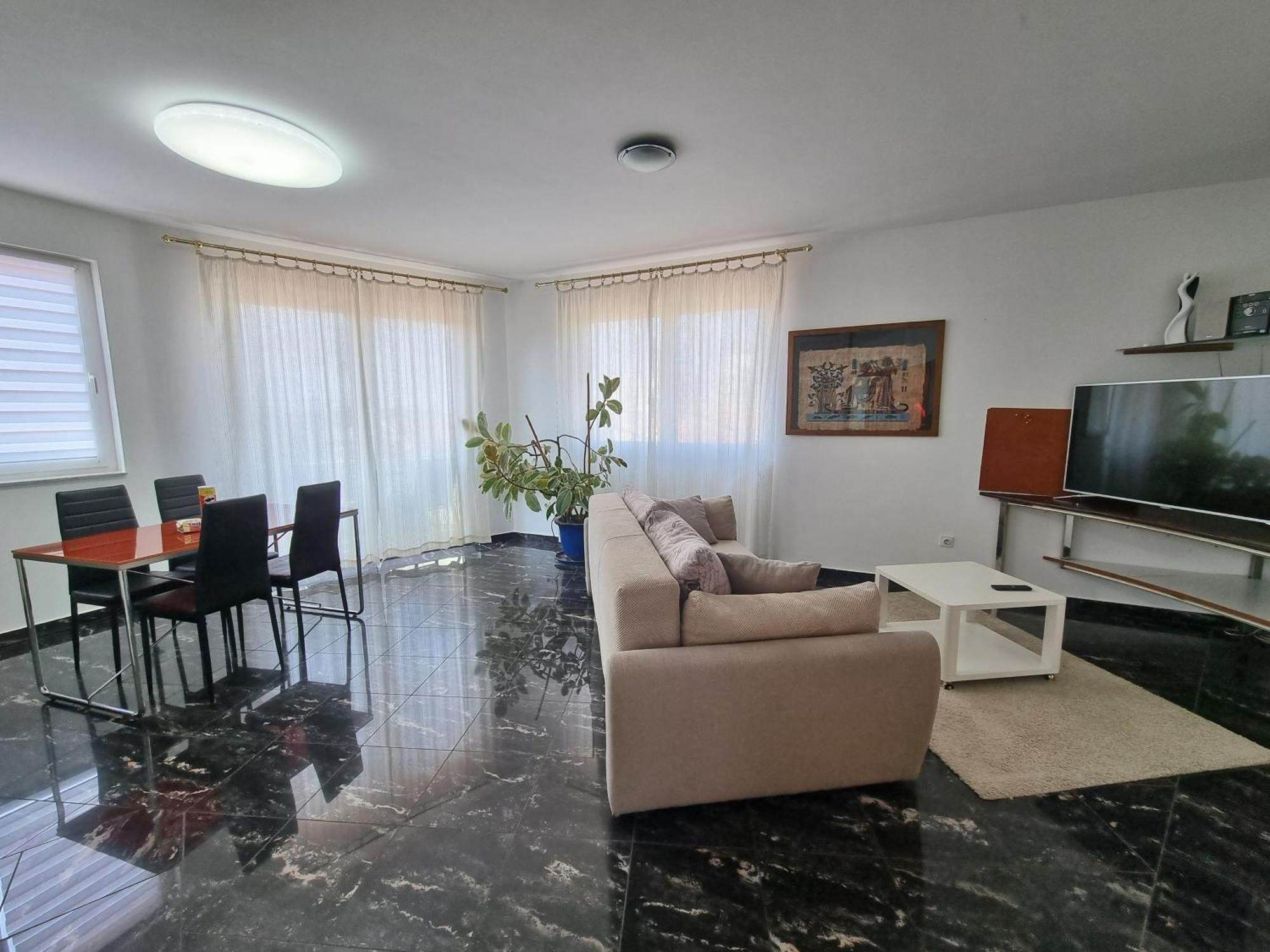 Apartments Paradiso พูลา ภายนอก รูปภาพ