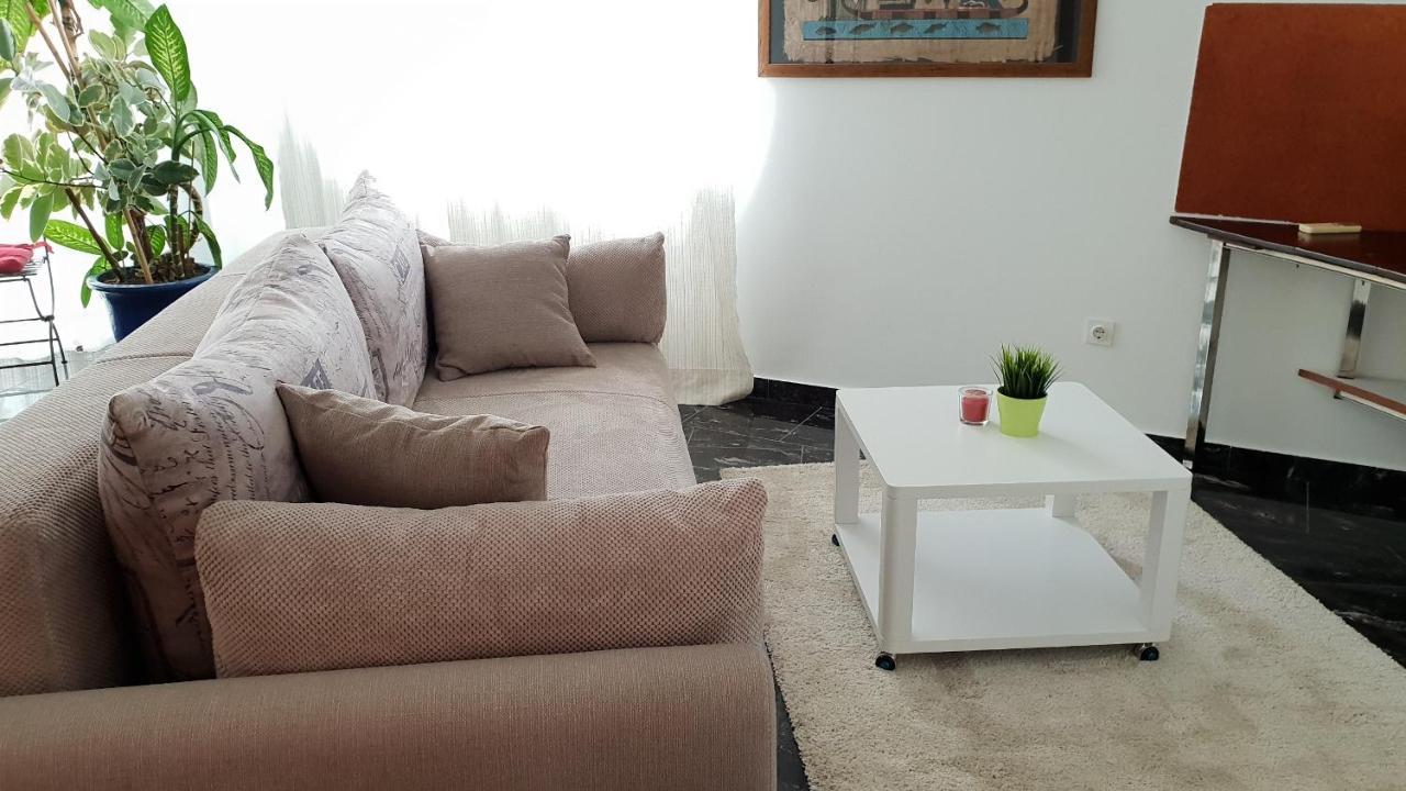 Apartments Paradiso พูลา ภายนอก รูปภาพ
